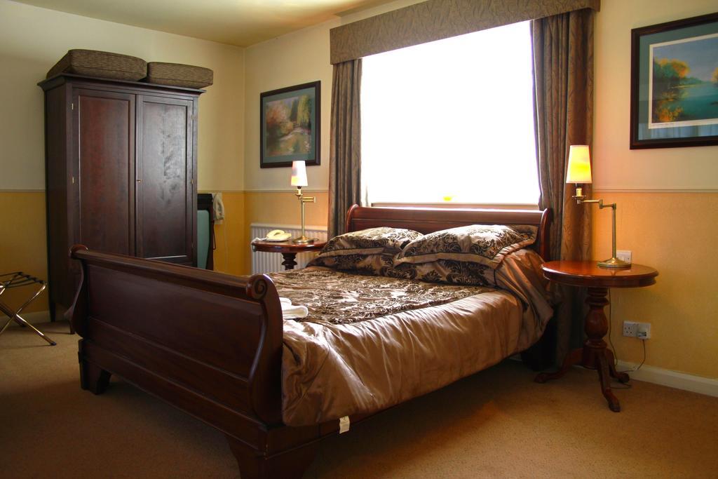 The Bell Hotel Клэар Номер фото