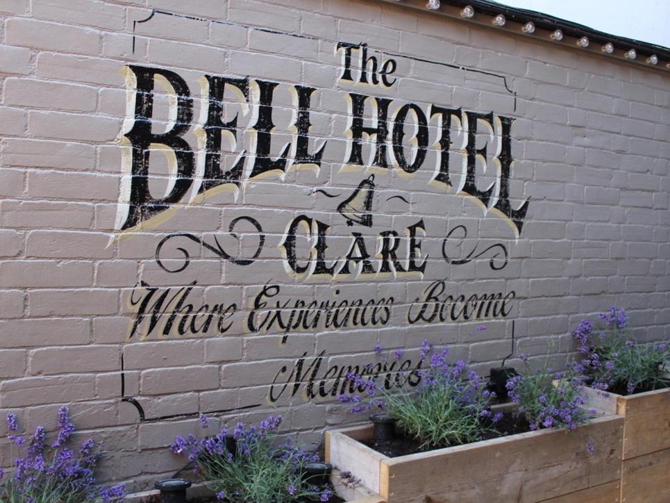 The Bell Hotel Клэар Экстерьер фото